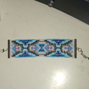 Bead bracelet